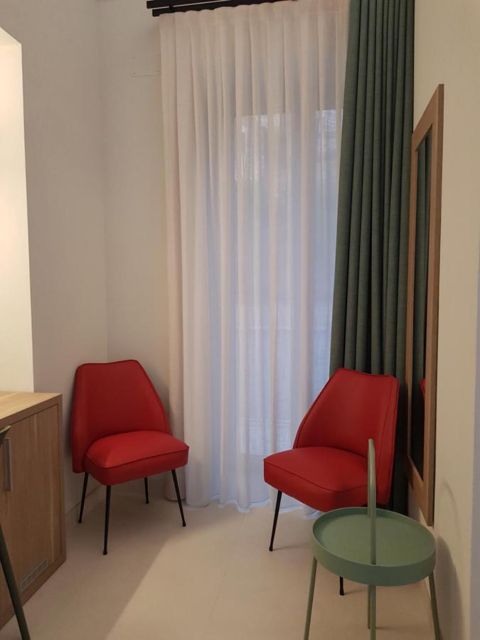 Dimora Del Cuore Guest House In Centro В'єсте Екстер'єр фото