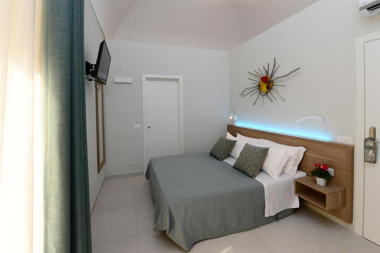 Dimora Del Cuore Guest House In Centro В'єсте Екстер'єр фото